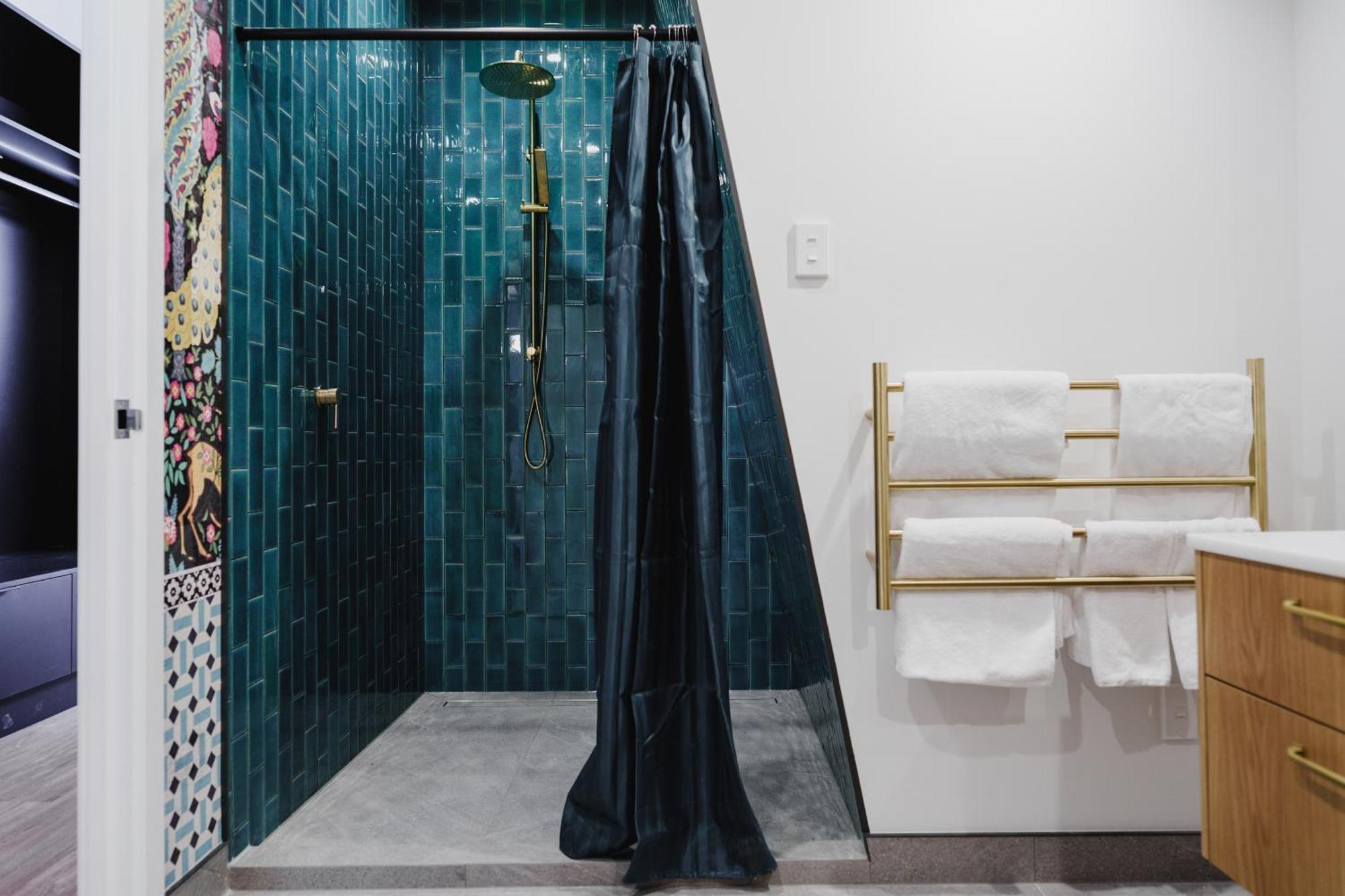 Hotel The Chamberson Dunedin Exterior foto A shower curtain